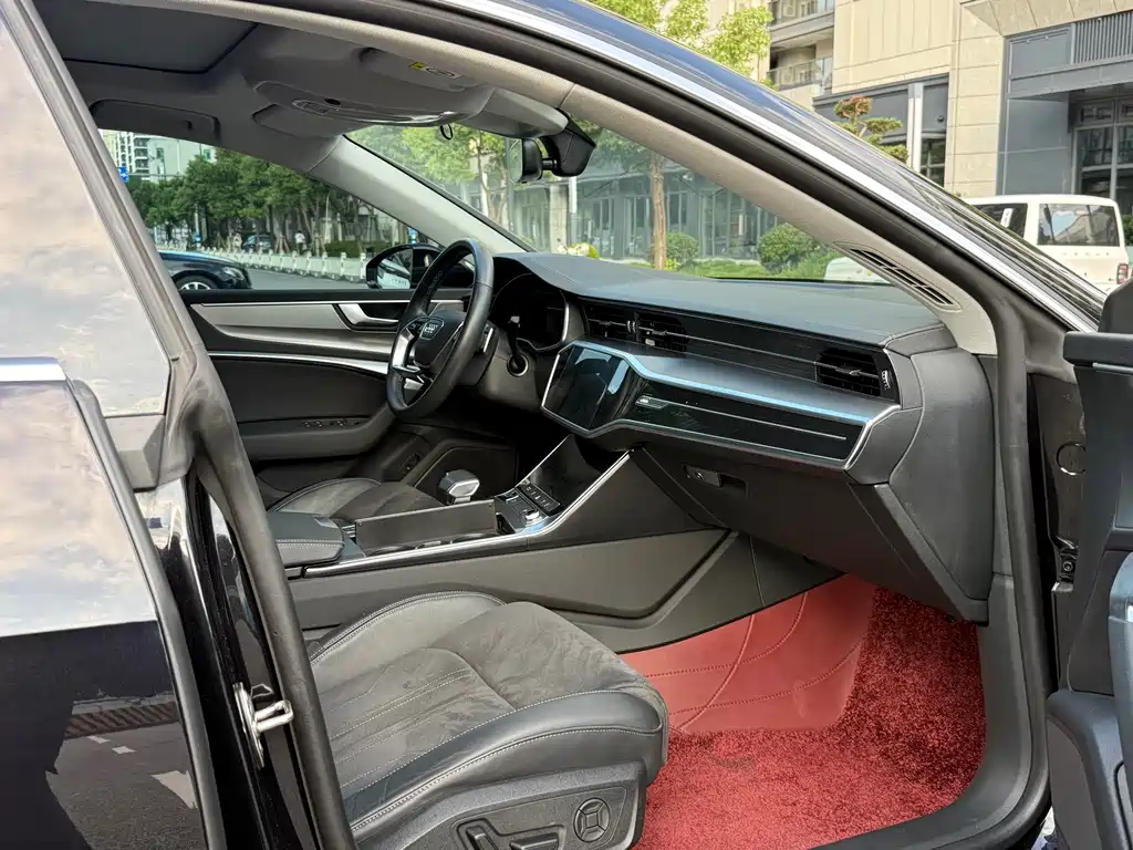 Audi A7L 2024 45TFSI S-line Zhumeng Edition Liucheng Package
