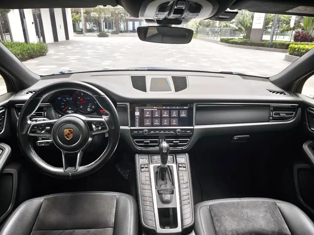Macan 2021 2.0T