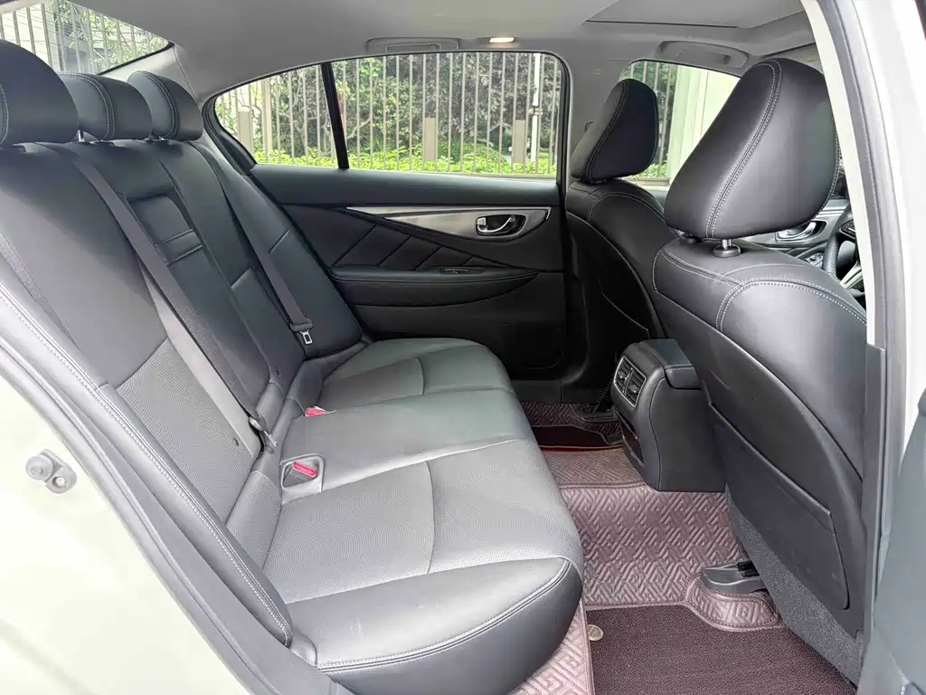 Infiniti Q50L 2022 2.0T Elegance Edition