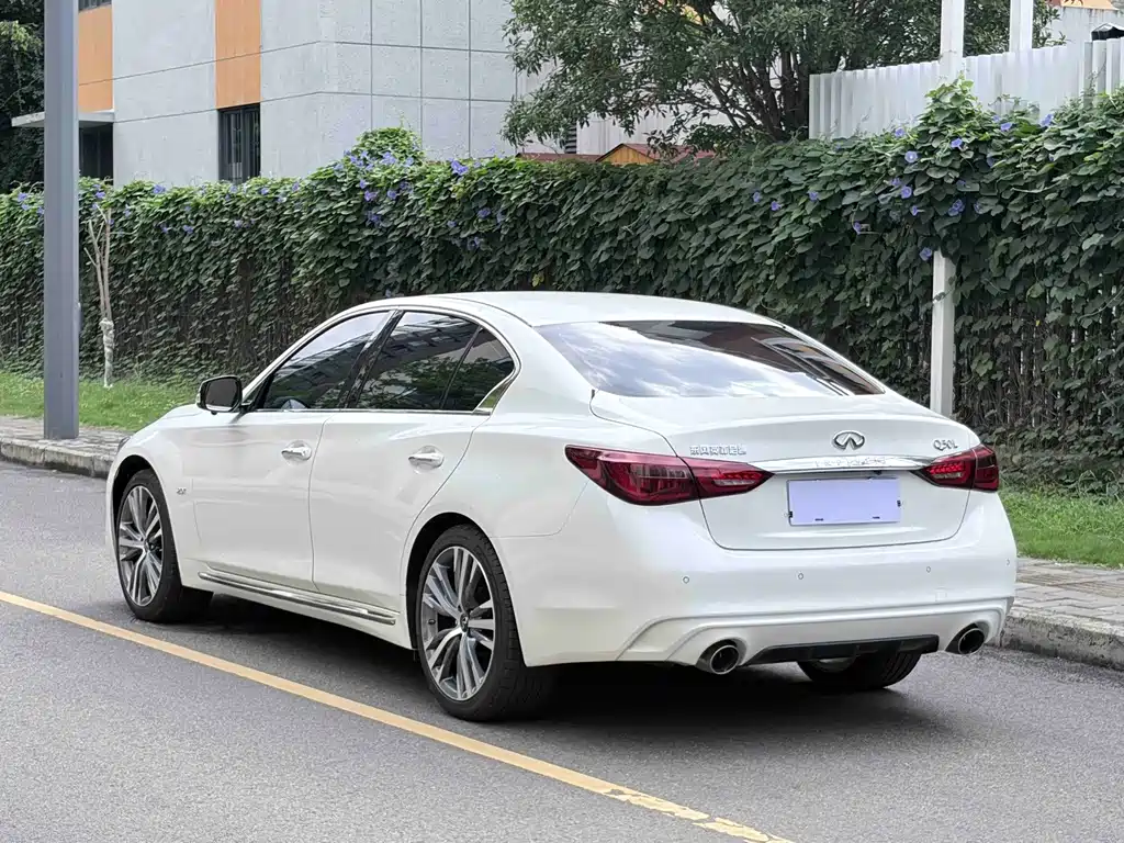 Infiniti Q50L 2022 2.0T Elegance Edition