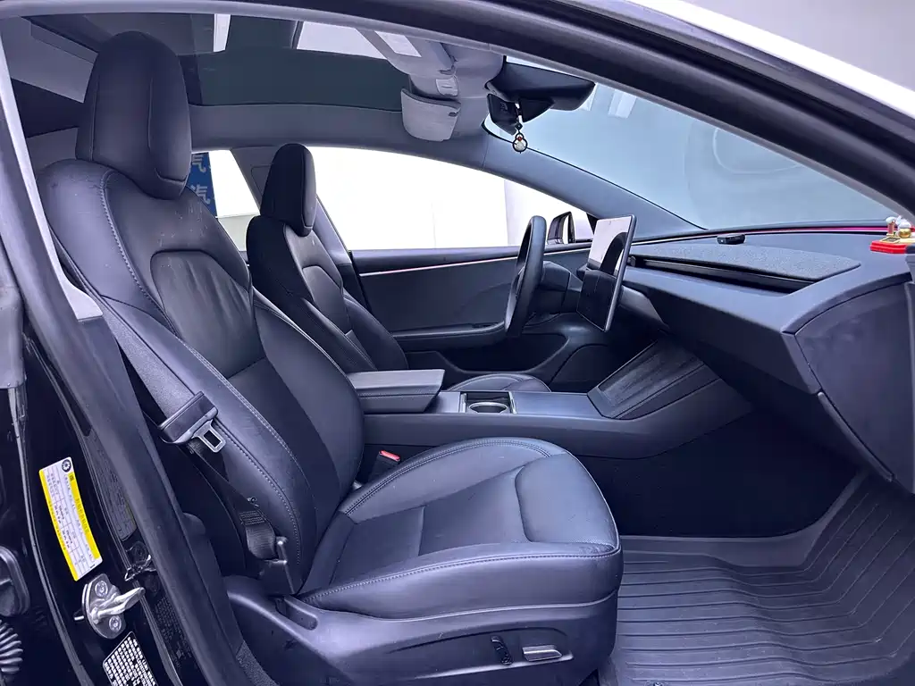 Model 3 Rear-Wheel Drive 2023