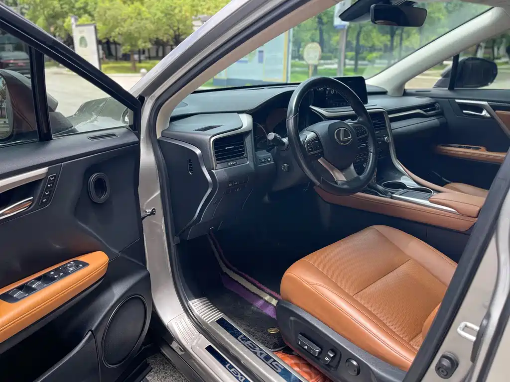 Lexus RX 2020 300 4WD Elegant Edition National VI