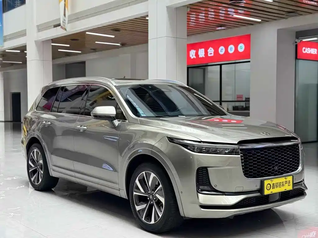 Lemon ONE 2021 Model, Extended Range 6-Seater Edition