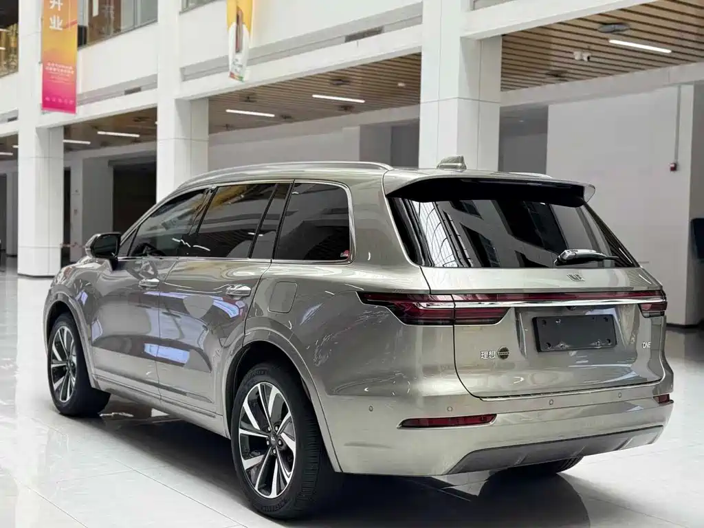 Lemon ONE 2021 Model, Extended Range 6-Seater Edition
