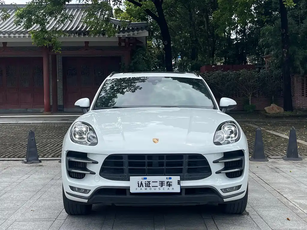 Macan Turbo 3.6T