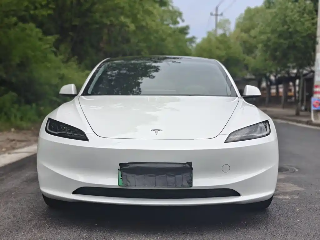 Model 3 Rear-Wheel Drive 2023