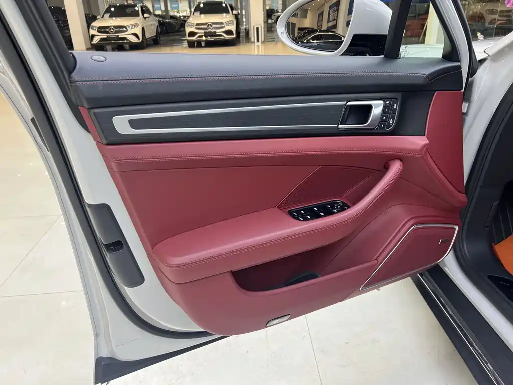 Panamera 2023 Facelift 4 Executive Long Platinum Edition 2.9T