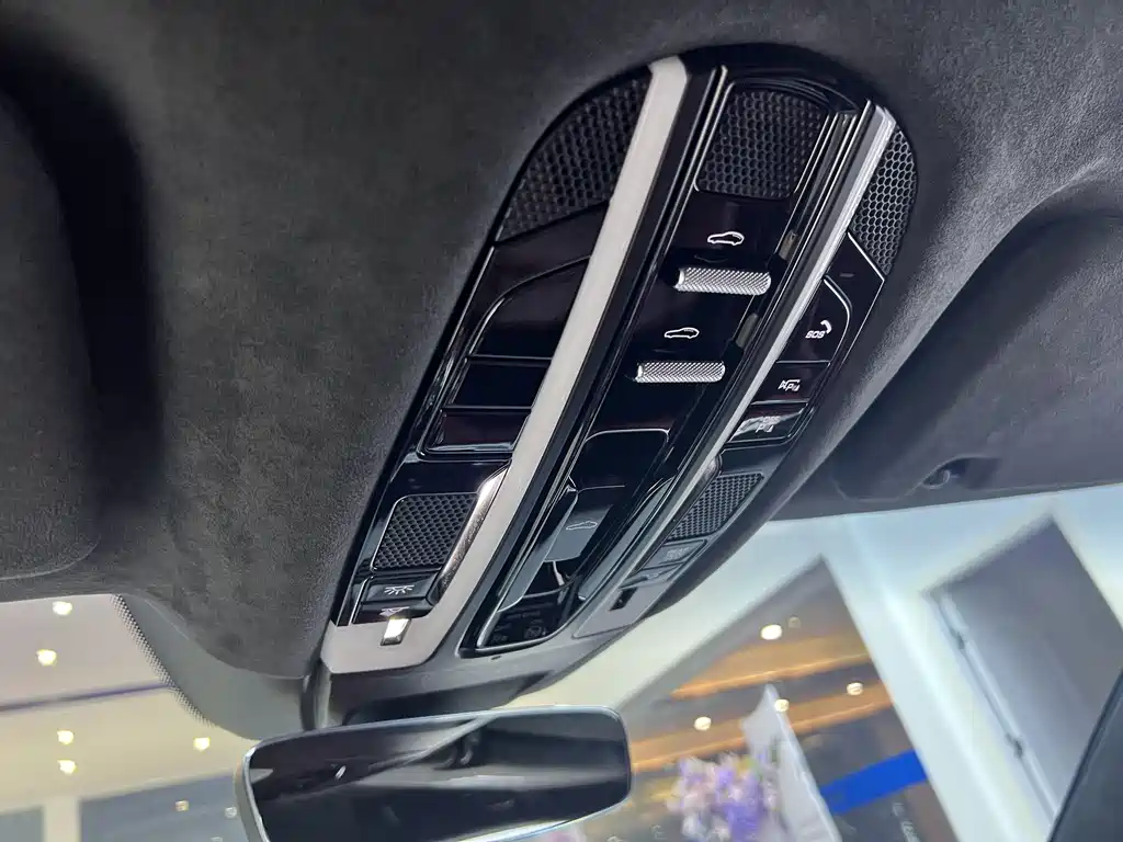 Panamera 2023 Facelift 4 Executive Long Platinum Edition 2.9T