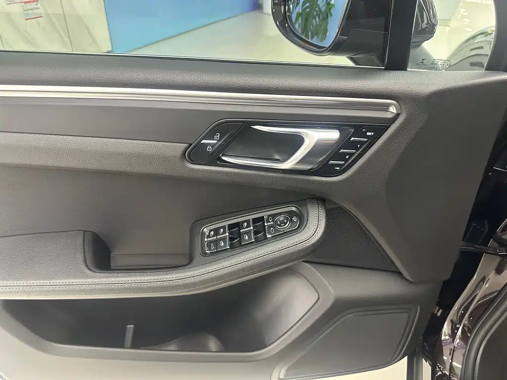 Macan 2018 2.0T