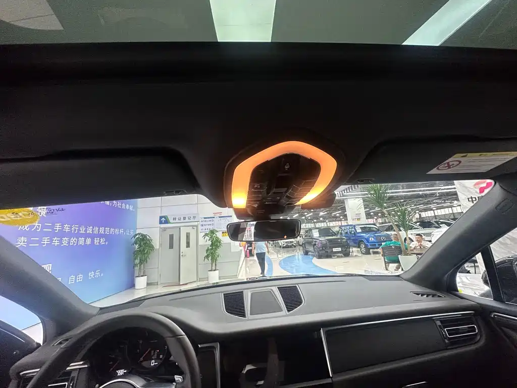 Macan 2018 2.0T