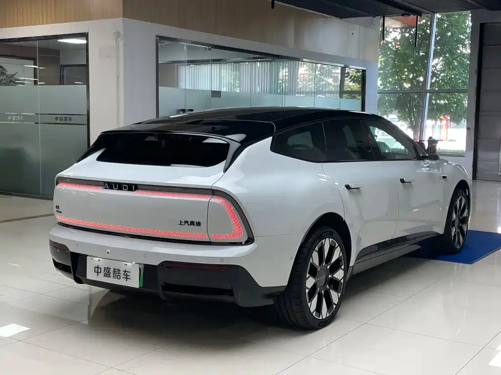 Audi E5 Sportback 2026 model Flagship quattro edition