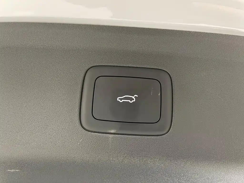 Audi E5 Sportback 2026 model Flagship quattro edition