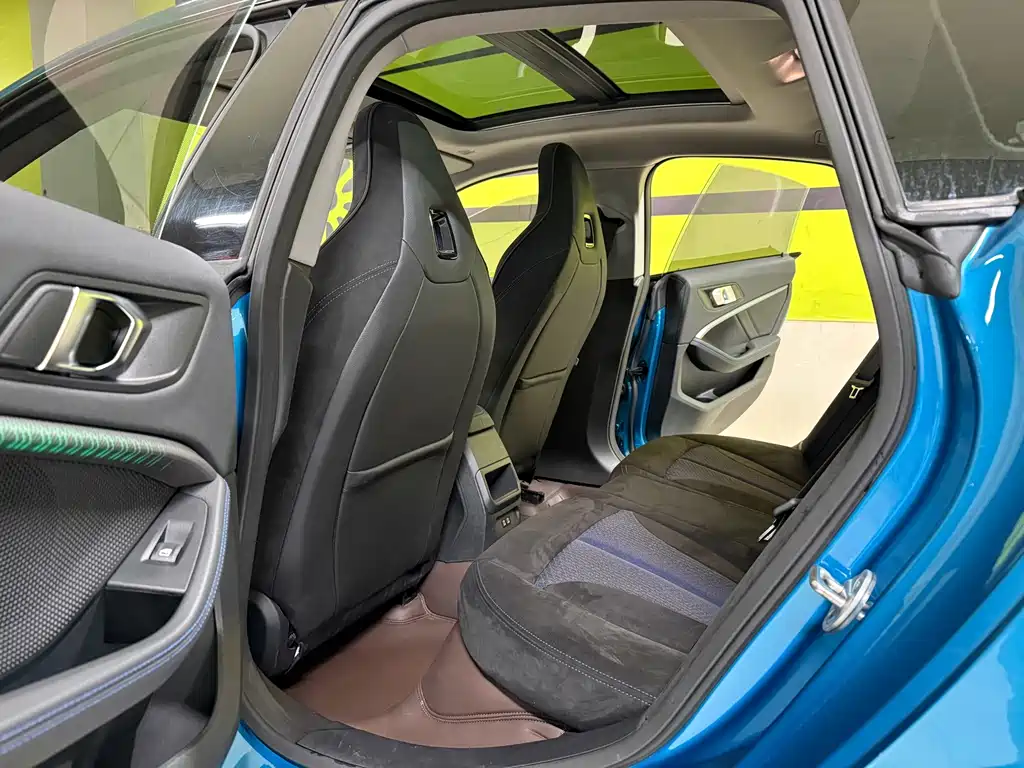 BMW 2 Series Import 2023 225i 4-door Coupe M Sport曜夜 Package