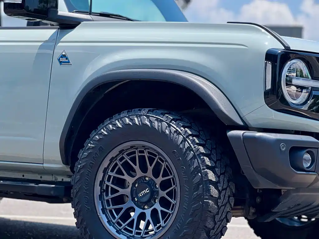 Ford Bronco 2024 2.3T Matte Black