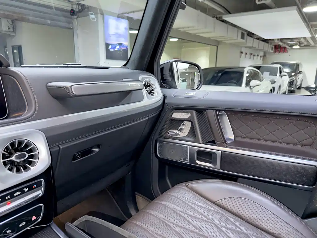 Mercedes-Benz G-Class 2022 G 500