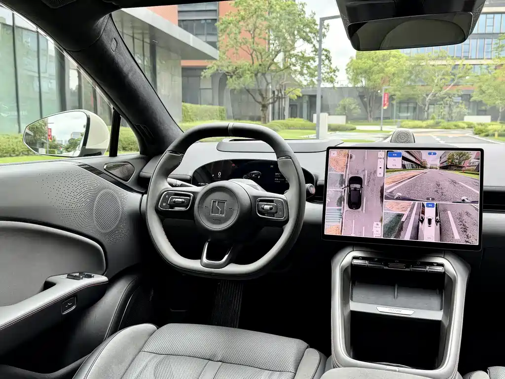 Jizhe 007 GT 2025 Edition Four-wheel Drive Intelligent Driving Version 75kWh