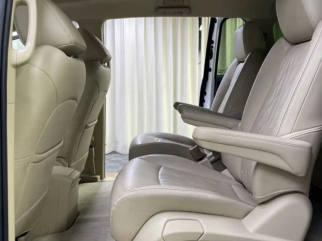 Buick GL8 2023 Luxury Edition