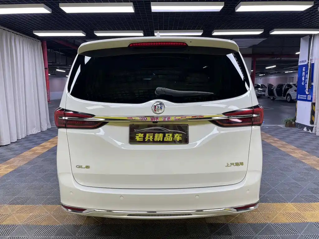 Buick GL8 2023 Luxury Edition