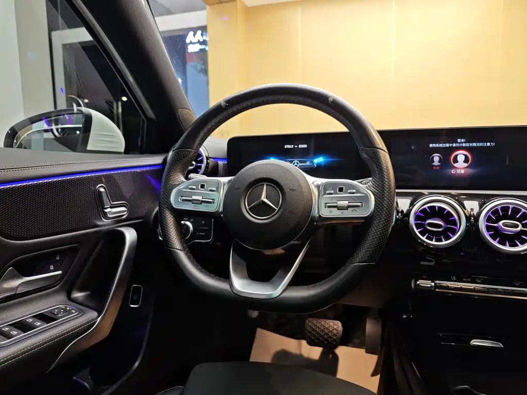Mercedes-Benz A 200 L Sport Sedan Fashion Edition 2021