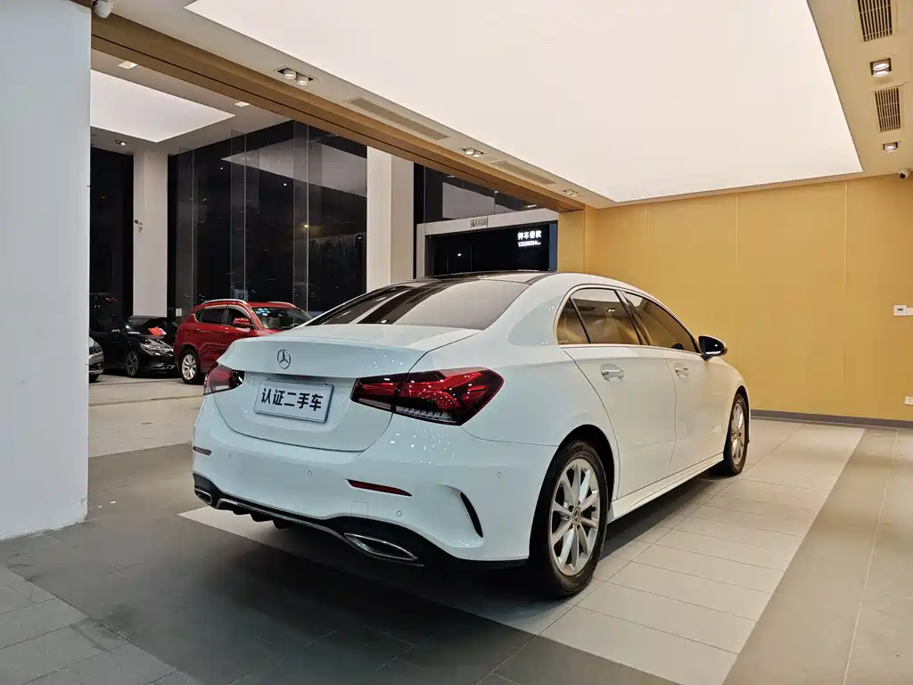 Mercedes-Benz A 200 L Sport Sedan Fashion Edition 2021