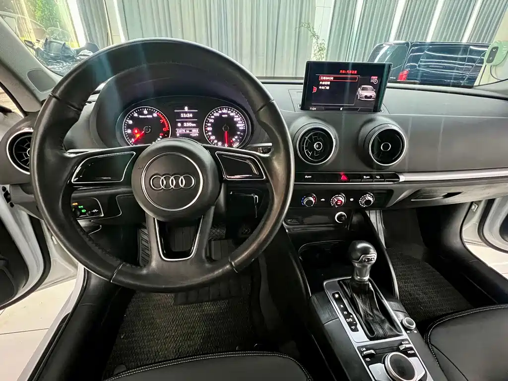 Audi A3 2017 Limousine 35 TFSI Sportline