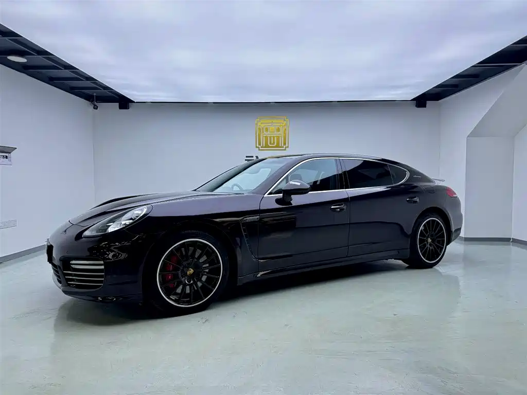 Panamera Turbo Executive 4.8T 2014