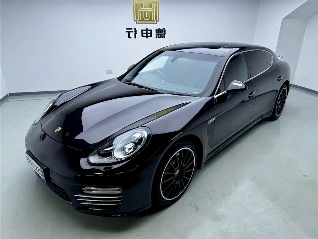 Panamera Turbo Executive 4.8T 2014