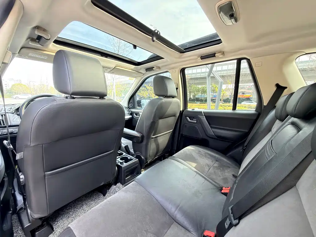 Freelander 2 2010 3.2 i6 Automatic HSE Petrol Edition