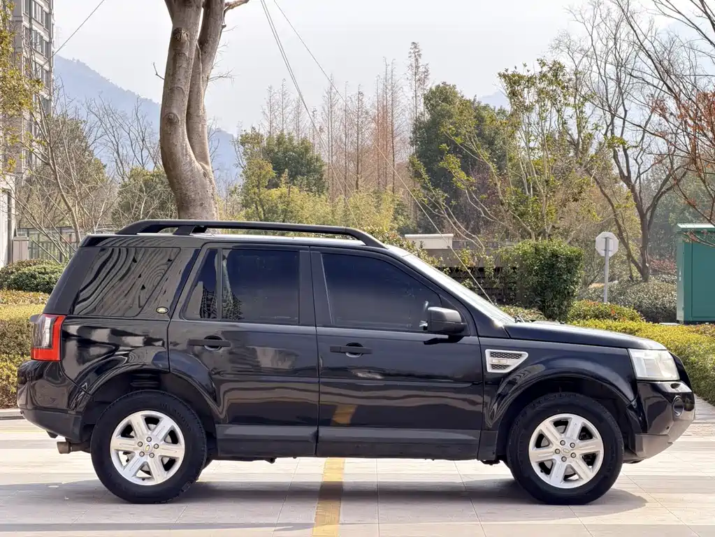 Freelander 2 2010 3.2 i6 Automatic HSE Petrol Edition