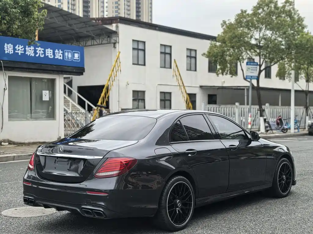 Mercedes E-Class 2017 E 200 Sport 4MATIC