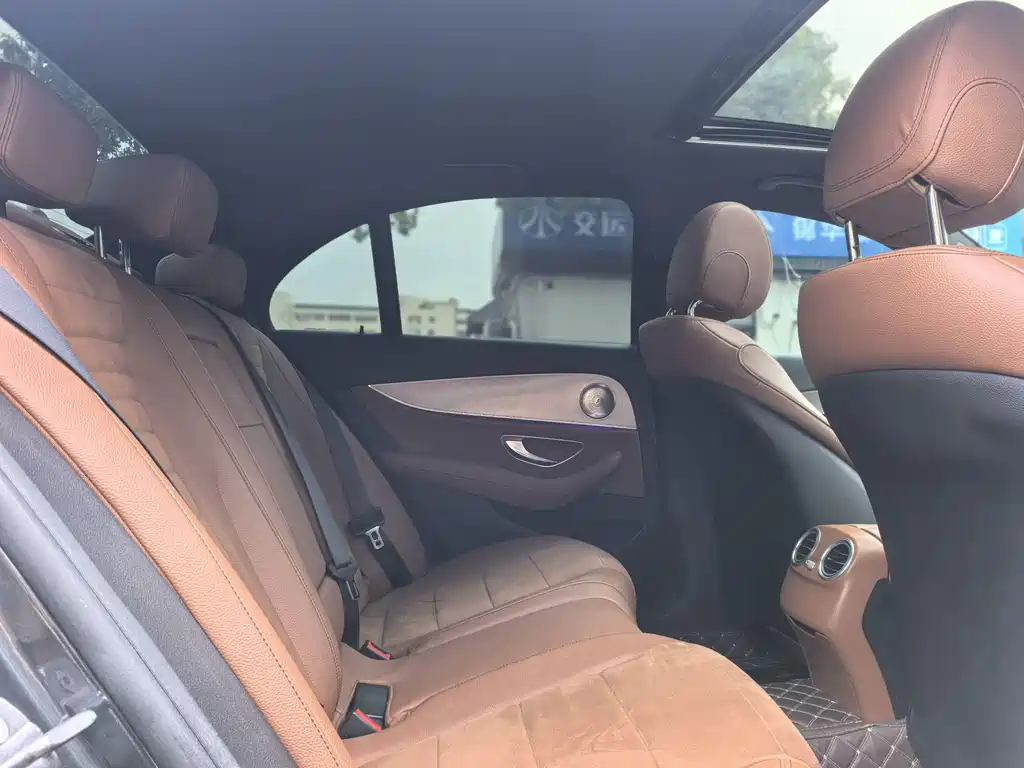 Mercedes E-Class 2017 E 200 Sport 4MATIC