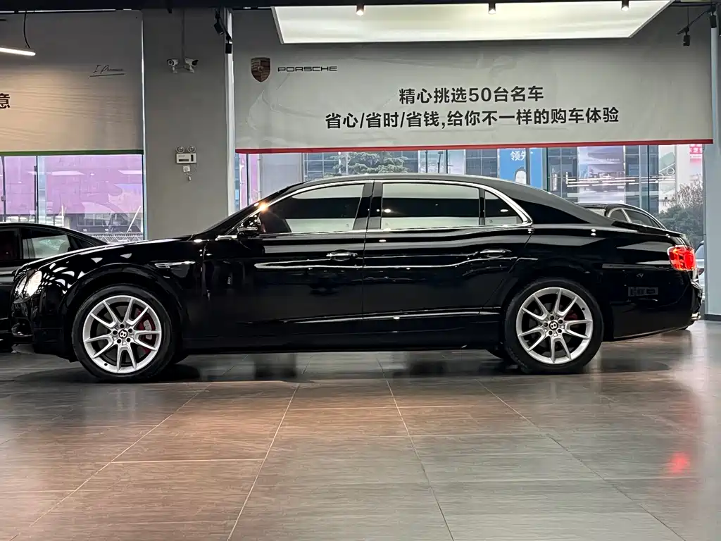 Ferarri 2017 4.0T V8 S Standard Edition