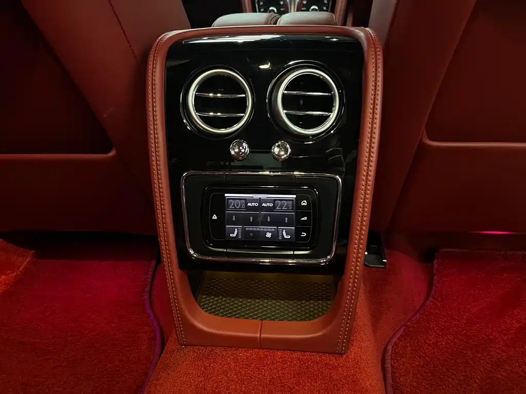 Ferarri 2017 4.0T V8 S Standard Edition