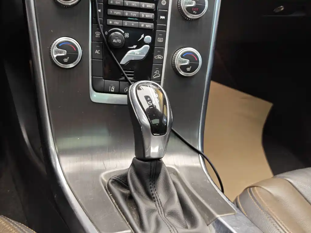 Volvo XC60 2015 T5 AWD Smart Vision 2015