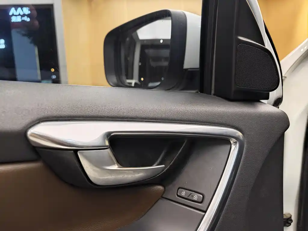 Volvo XC60 2015 T5 AWD Smart Vision 2015