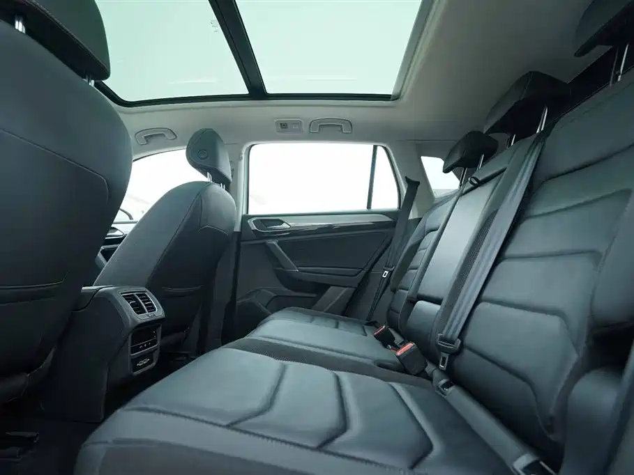 Tayron 2020 330TSI Two Drive Luxury Smart Connect Edition