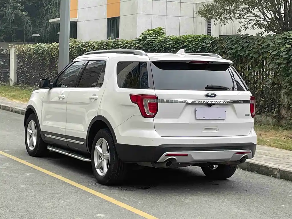 Explorer Import 2016 2.3T Fashion Edition