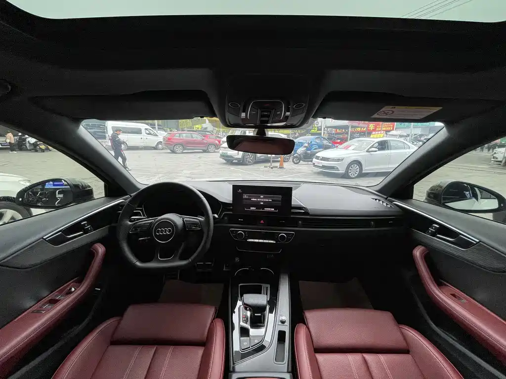 Audi A4L 2024 40 TFSI Luxury Dynamic Edition