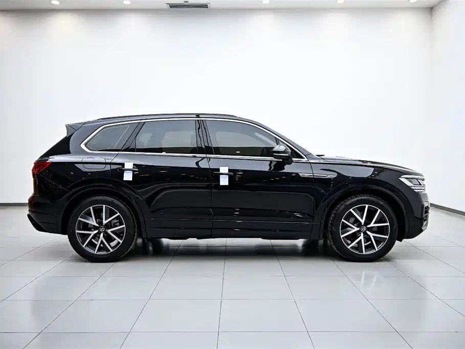 Touareg 2021 3.0 TSI Rishang Edition Classic Sport Package