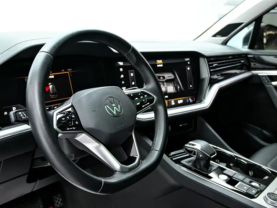 Touareg 2021 3.0 TSI Rishang Edition Classic Sport Package