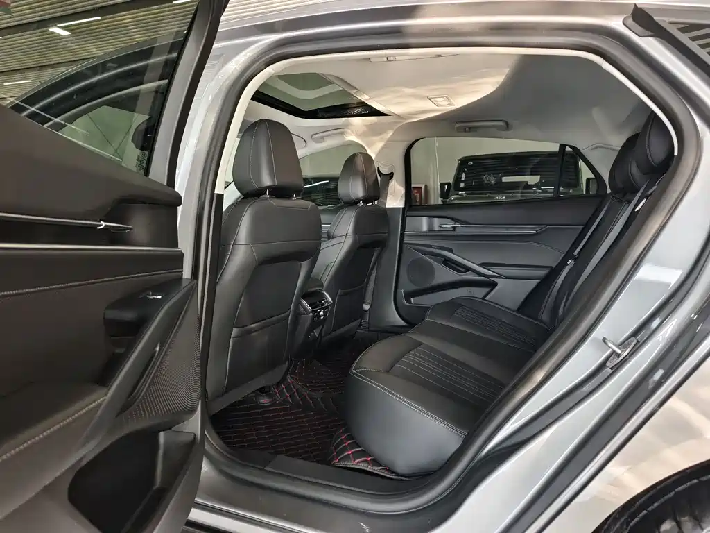 Mondeo 2025 2.0T EcoBoost Luxury Edition