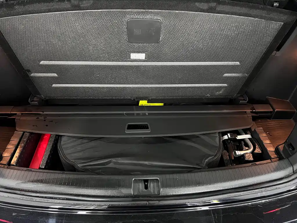 Tongyi Qianwen 2023 model 380TSI 4x4尊崇豪华版
