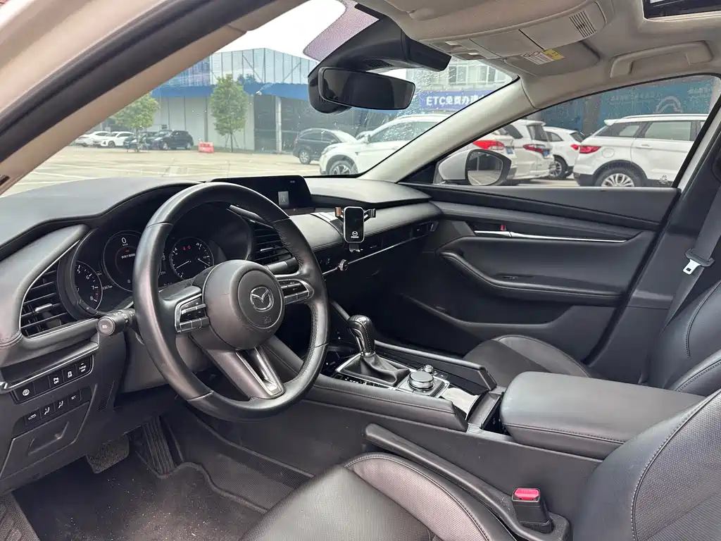 Mazda 3 Atenza 2022 2.0L Automatic Quality Edition