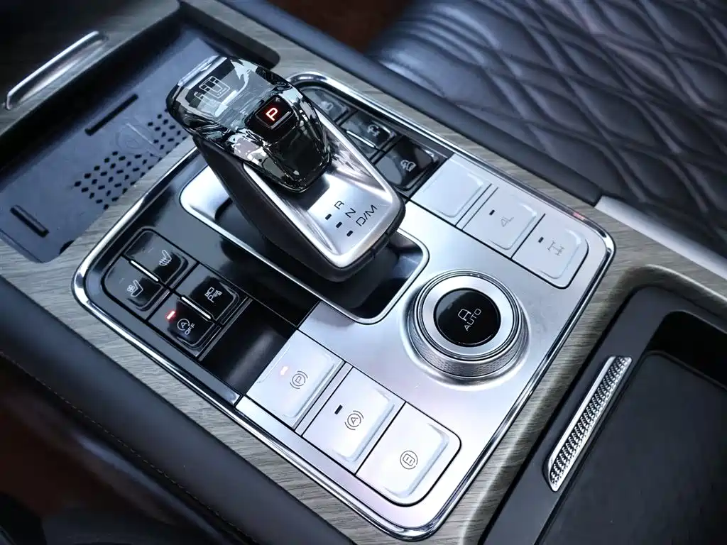 TANK 500 2022 Model Sport Edition 7-Seater