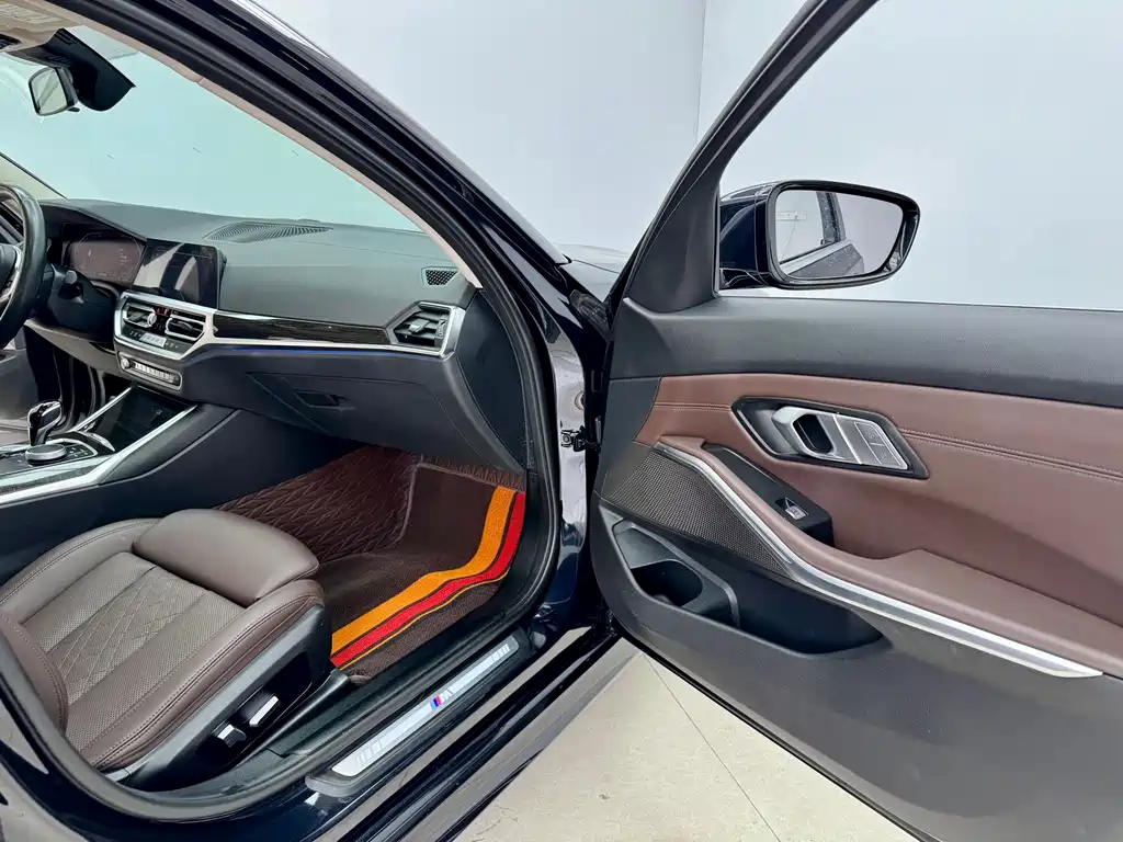 BMW 3 Series 2022 325Li M Sport Package