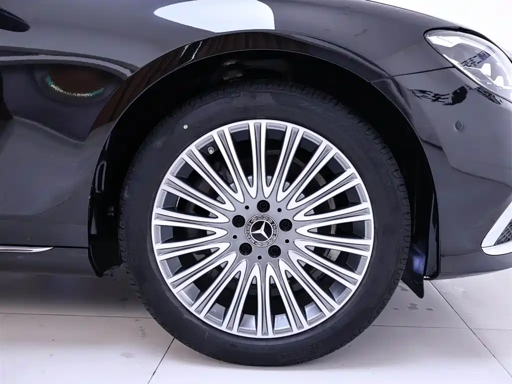 Mercedes-Benz E-Class 2023 E 300 L Luxury Edition