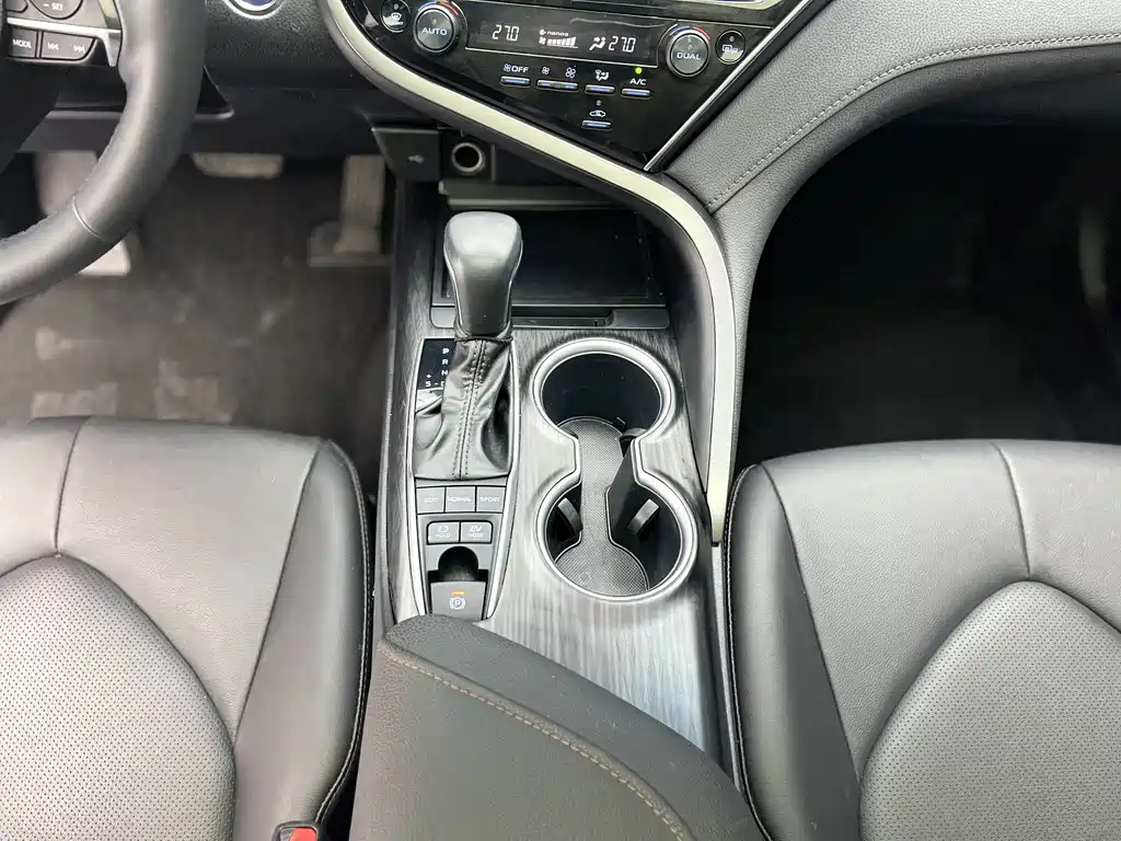 Camry 2021 2.5HG Luxury Hybrid