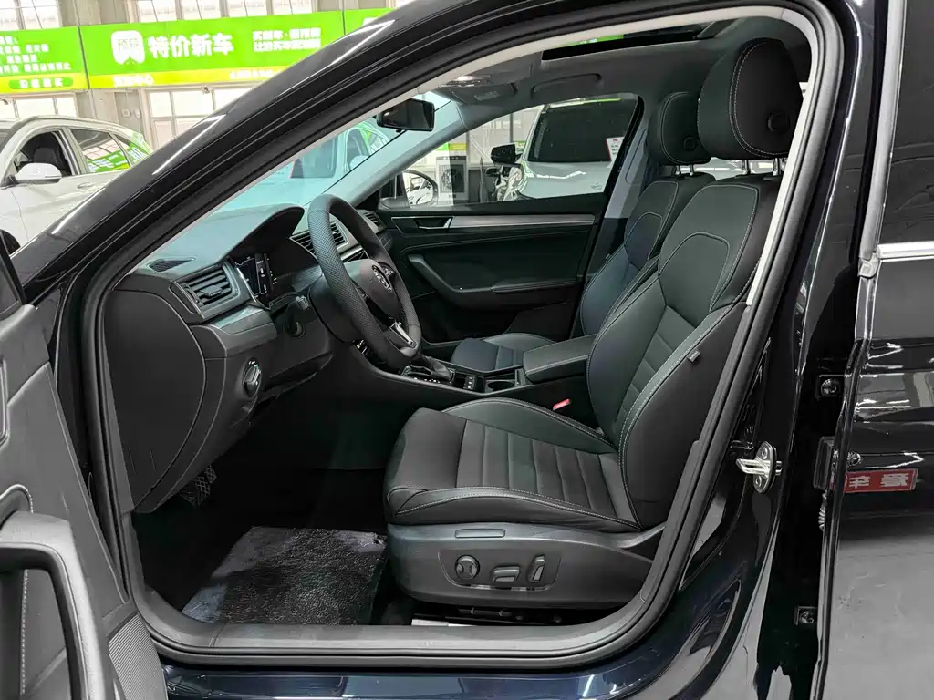 SUV 2022 TSI280 DSG Premium Edition