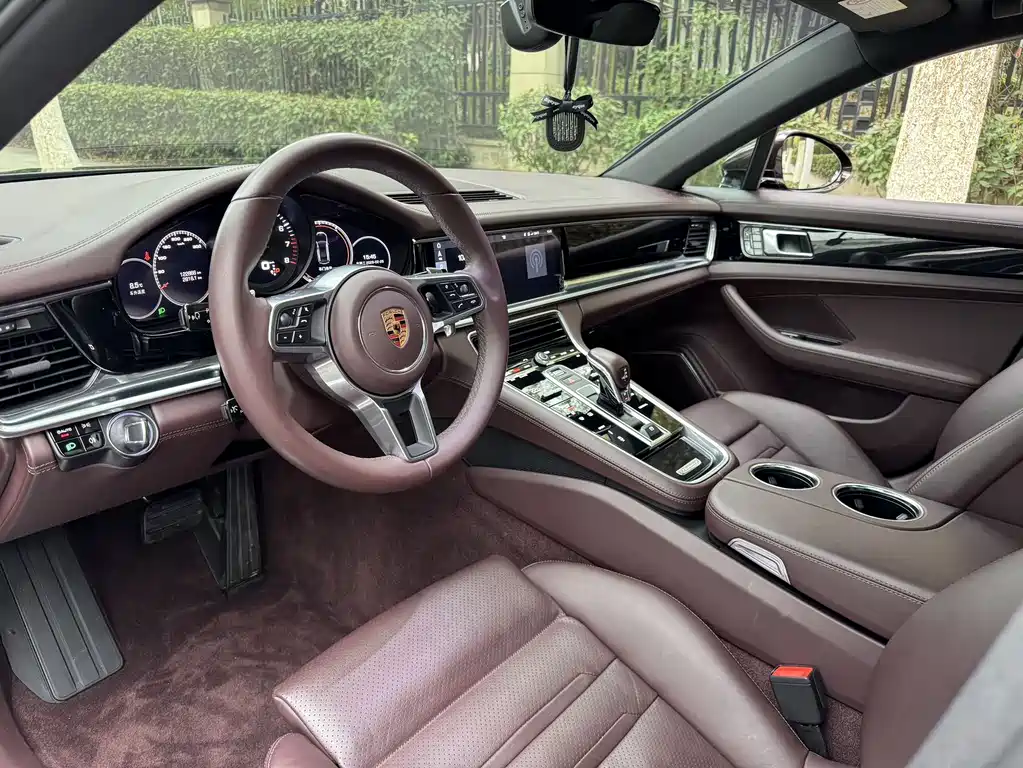 Panamera Executive Long Wheelbase 3.0T