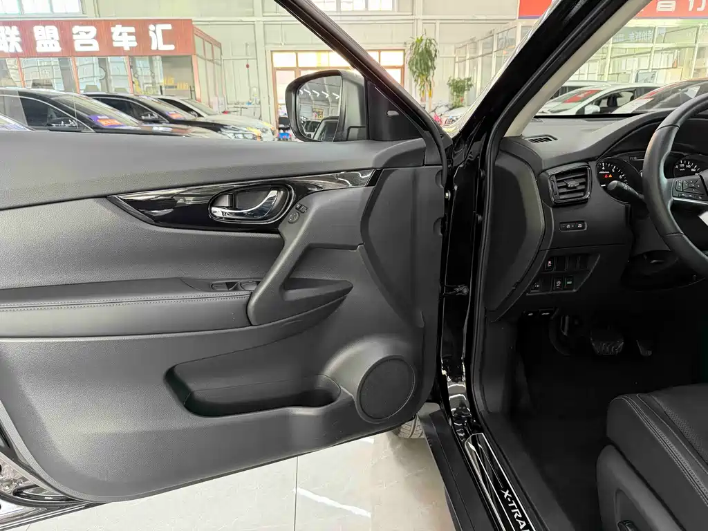 Qashqai 2022 2.0L Two-wheel drive Smart Link Comfort Edition